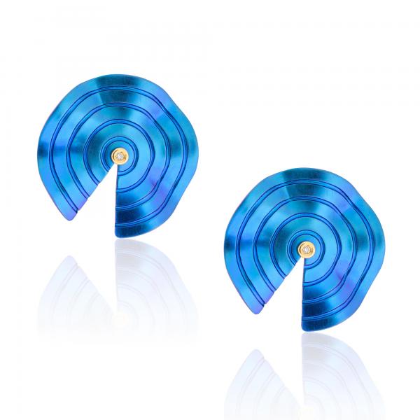 CHOROCHRONOS - 18K GOLD, TITANIUM AND DIAMOND EARRINGS _LM1 blue