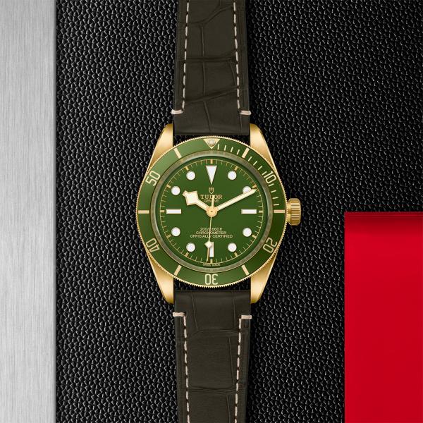 M79018V-0001_ Black Bay Fifty-Eight 18k _ chrono vildiridis