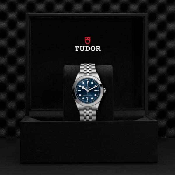 M79660-0002 _ Black Bay 39 _ chrono vildiridis