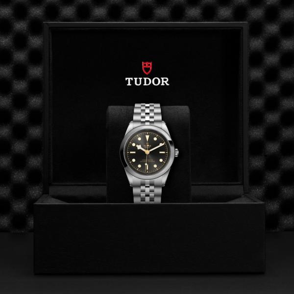 m79680-0001_ Black Bay 41 _ TUDOR _ Chrono Vildiridis