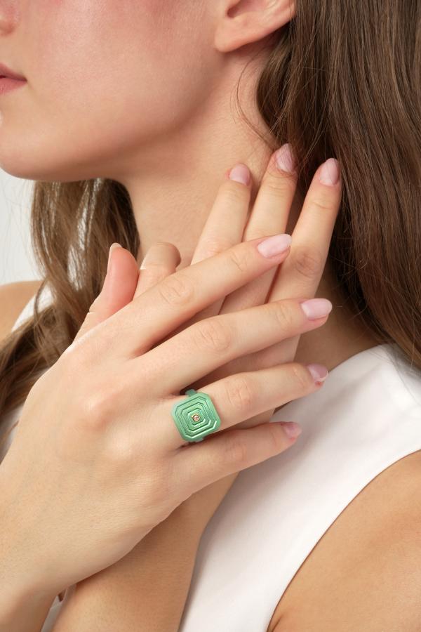 ARSENIS _ OCTAGON - 18K GOLD, TITANIUM AND DIAMOND RING _ SM green