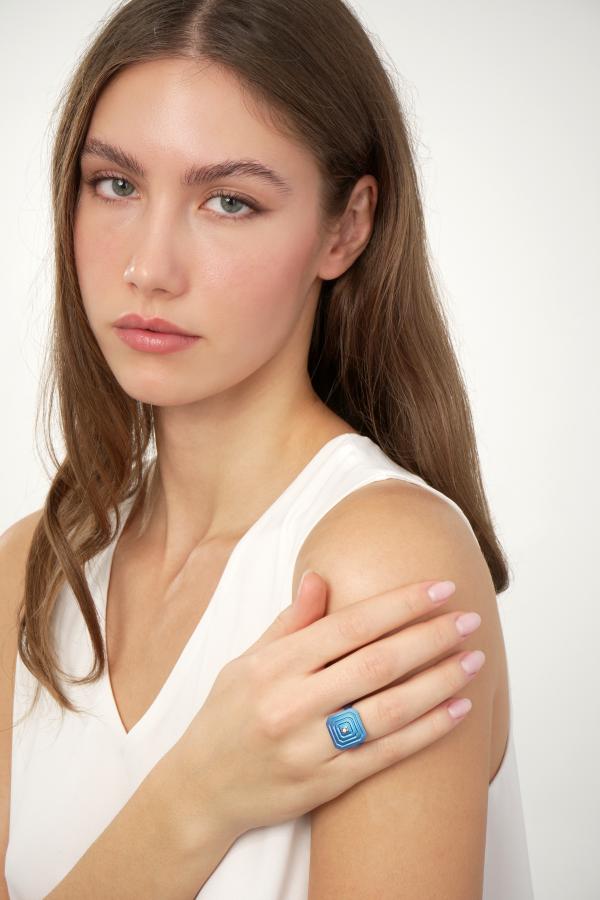 ARSENIS _ OCTAGON - 18K GOLD, TITANIUM AND DIAMOND RING _SM blue