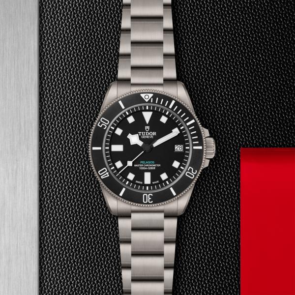 m2543c1a7nu-0001 _ tudor _ Pelagos Ultra _ Chrono Vildiridis