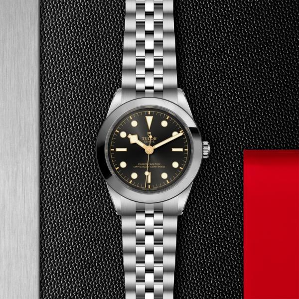m79660-0001_tudor_Black Bay One 39_Chrono Vildiridis