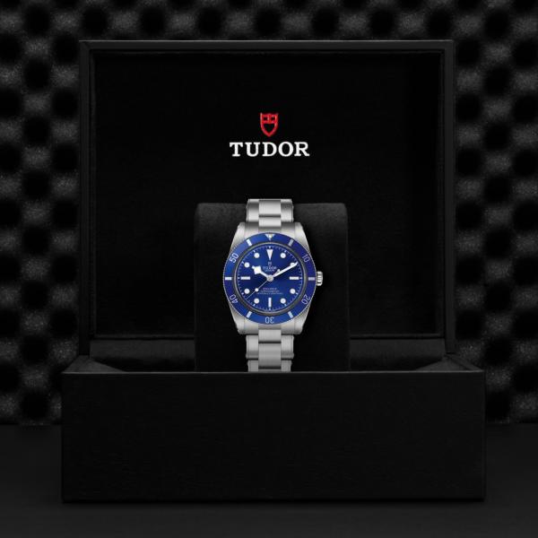 tudor-m79000b-0001_Black Bay 54_Chrono_Vildiridis