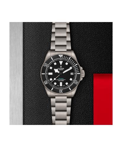 m2543c1a7nu-0001 _ tudor _ Pelagos Ultra _ Chrono Vildiridis