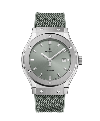 Classic-Fusion-Titanium-Sage-Green-42-mm-Soldier